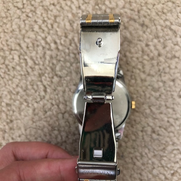 Two toned watch (Citizen) - Picture 7 of 9